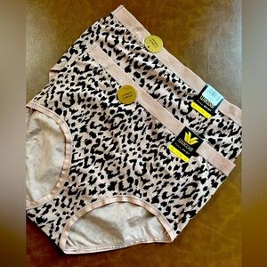 NWT Wacoal Ultimate Comfort Full Brief Set of TWO Animal Print / medium